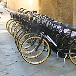 Santa Monaca Hostal