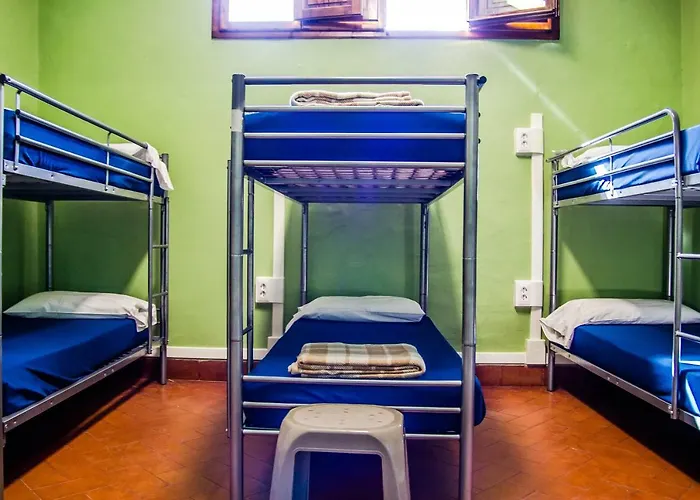 Santa Monaca Hostal *