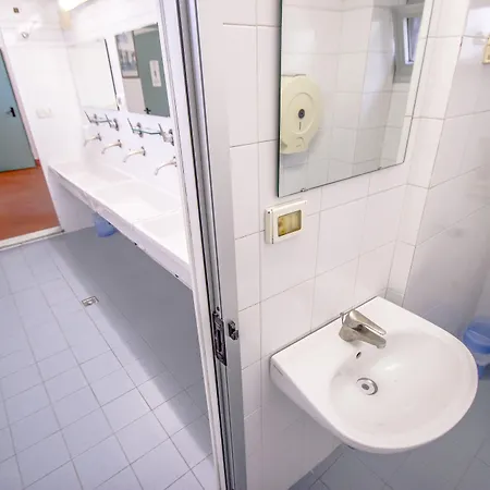 Albergue Santa Monaca *