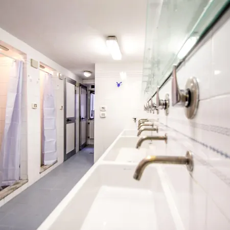 Albergue Santa Monaca *