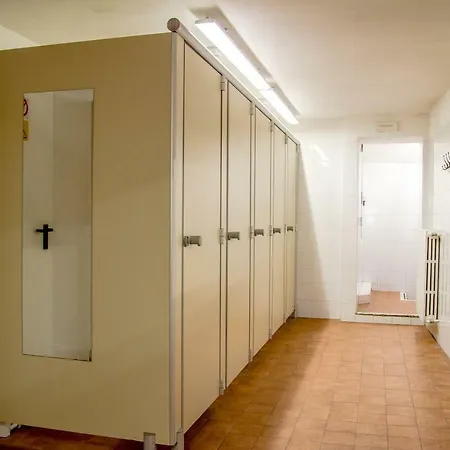 Santa Monaca Albergue *