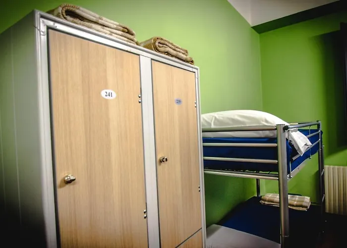 ホステル サンタ モナカ フィレンツェ