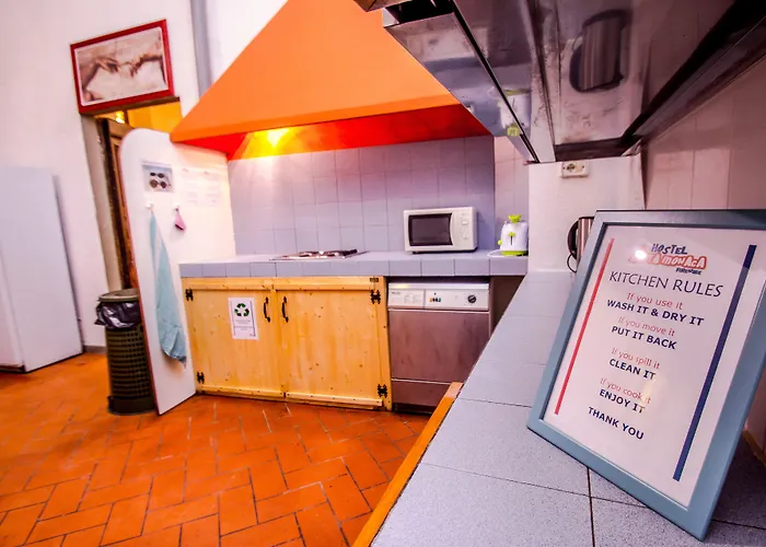Hostel Santa Monaca