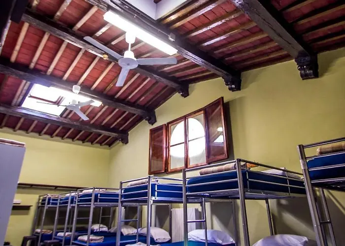 Hostel Santa Monaca *